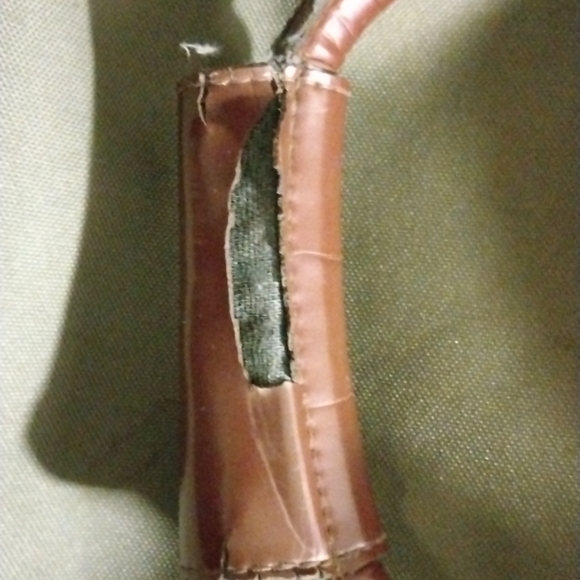 BB MEN GREEN CANVAS TRAVEL BAG $22. - Picture 12 of 13